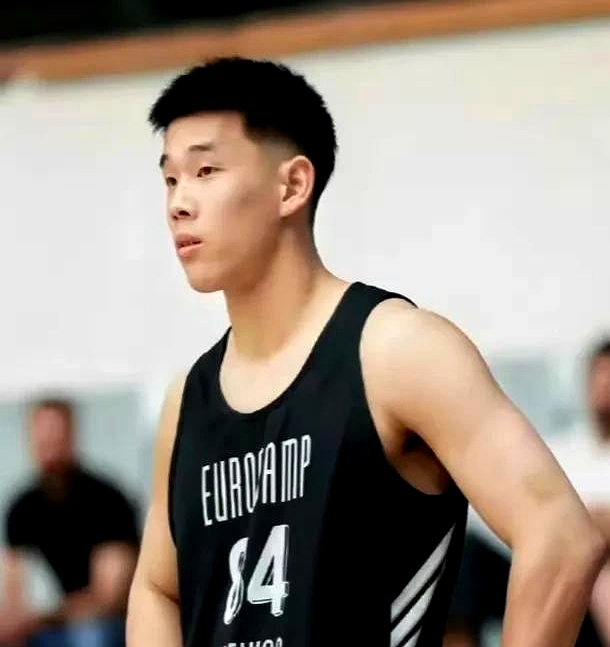 林葳未被NBA选中但有球队有意邀请他出战夏联(崔永熙落选后随开拓者征战夏联)